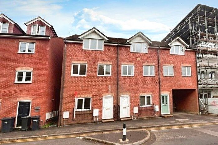 3 Bedroom Property To Rent In Kings Road, Haslemere, GU27