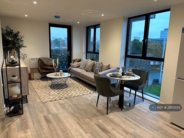 2 Bedroom Flat To Rent In Bevington Bush, Liverpool, L3