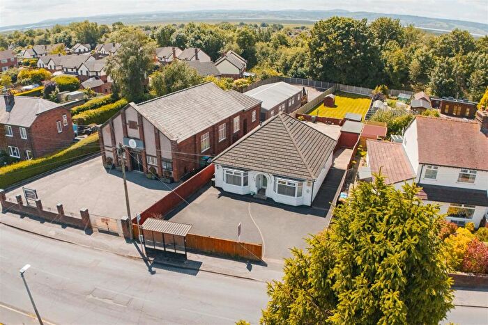 3 Bedroom Detached Bungalow For Sale In Burton Road, Little Neston, Neston, CH64