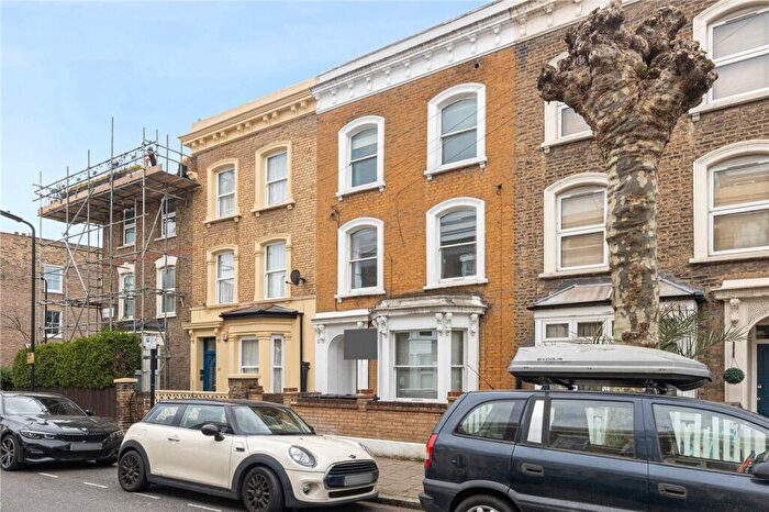 3 Bedroom Parking To Rent In Elderfield Road, London, E5