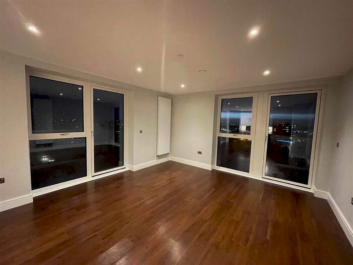 1 Bedroom Flat To Rent In Merrick Road, Southall, Middlesex UB2