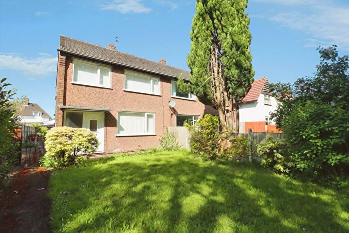 3 Bedroom Semi-Detached House For Sale In Fairway South, Bromborough, CH62