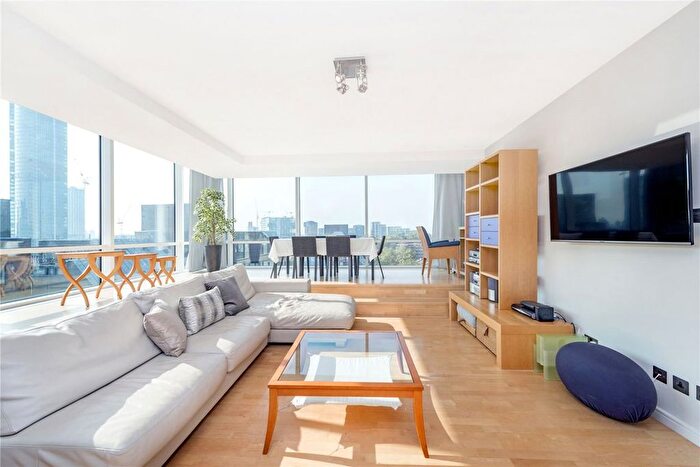 2 Bedroom Flat To Rent In Grosvenor Road, London, SW1V