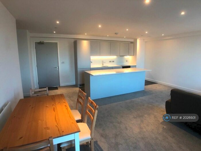 1 Bedroom Flat To Rent In Local Crescent, Manchester, M5