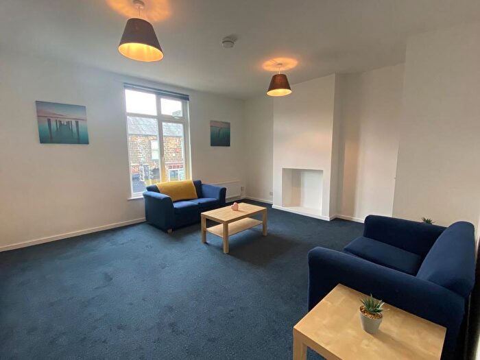 2 Bedroom Flat To Rent In Middlewood Road, Hillsborough, S6