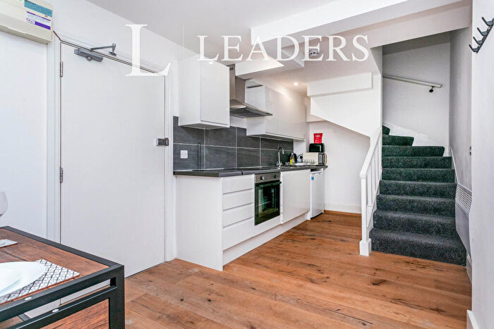 1 Bedroom Apartment To Rent In Well Street, Buckingham, MK18