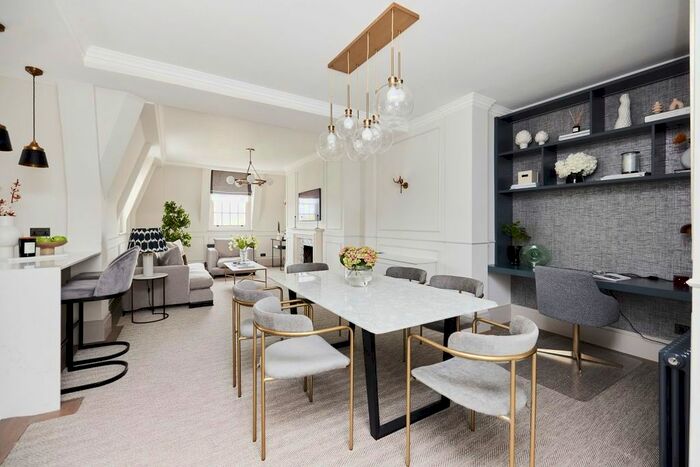 3 Bedroom Flat To Rent In Warwick Gardens, London, W14