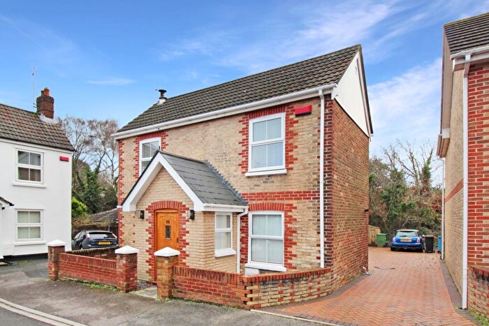 3 Bedroom Detached House To Rent In Lodge Close, Penn Hill, Poole, BH14