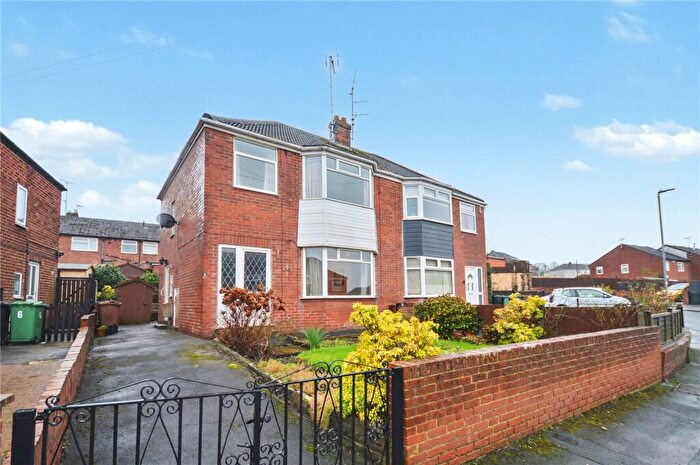 3 Bedroom Semi-Detached House For Sale In Montcalm Crescent, Leeds, West Yorkshire, LS10