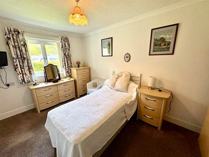 1 Bedroom Flat For Sale In Garden City Way, Chepstow, NP16