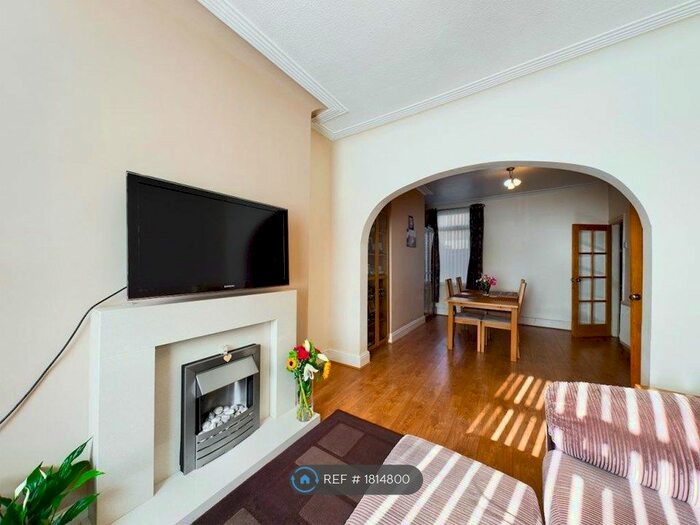 3 Bedroom Terraced House To Rent In Herondale Road, Liverpool, L18