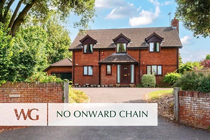 4 Bedroom Detached House For Sale In Clyst St. George, Exeter, EX3