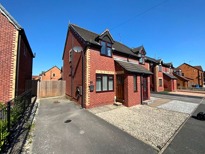 2 Bedroom Semi-Detached House For Sale In Wisteria Way, Hull, HU8