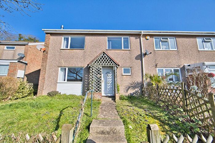 3 Bedroom End Of Terrace House For Sale In Friars Way, Dover, Kent, CT16