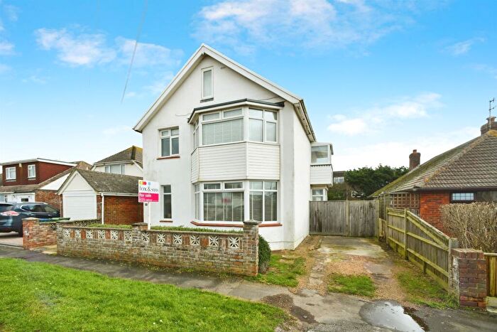 4 Bedroom Detached House For Sale In Rowe Avenue, Peacehaven, BN10