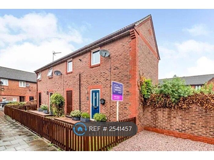 1 Bedroom Semi-Detached House To Rent In Elsworth Close, Feltham, TW14