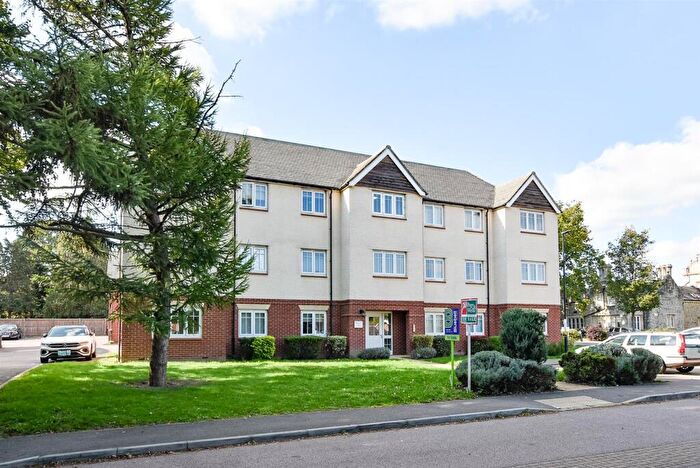 2 Bedroom Apartment For Sale In Edward Betts Close, Aylesford, ME20