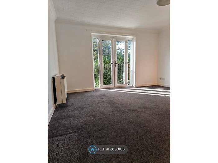 2 Bedroom Flat To Rent In Langley Mere, Forest Hall, Newcastle Upon Tyne, NE12