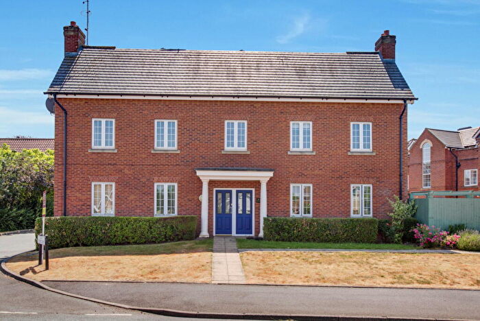 2 Bedroom Apartment For Sale In Cutlers Court, Radcliffe-on-Trent, NG12