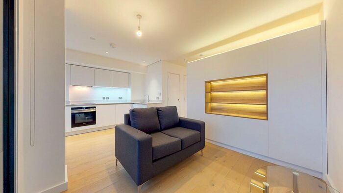 Studio To Rent In Highgate Hill, London, N19