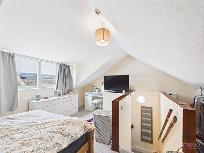 4 Bedroom Terraced House To Rent In Bennington Street, Cheltenham, GL50