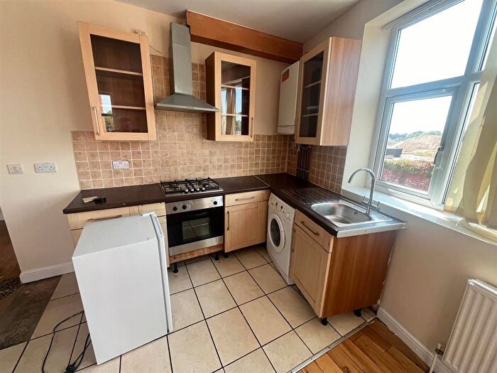 3 Bedroom Flat To Rent In Radford Road, Nottingham, NG7