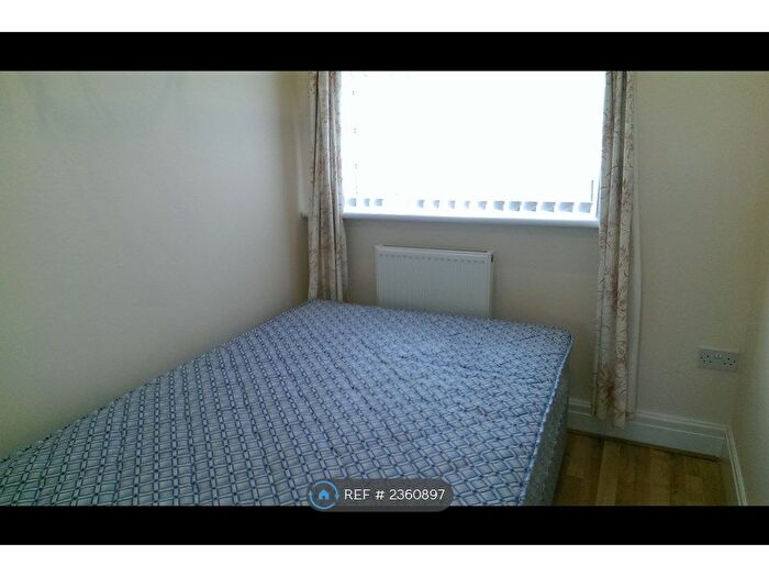 1 Bedroom Flat To Rent In Caerphilly Road, Cardiff, CF14
