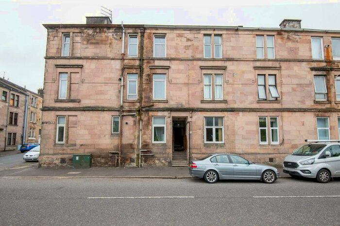 2 Bedroom Flat To Rent In Brachelston Street, Greenock, PA16