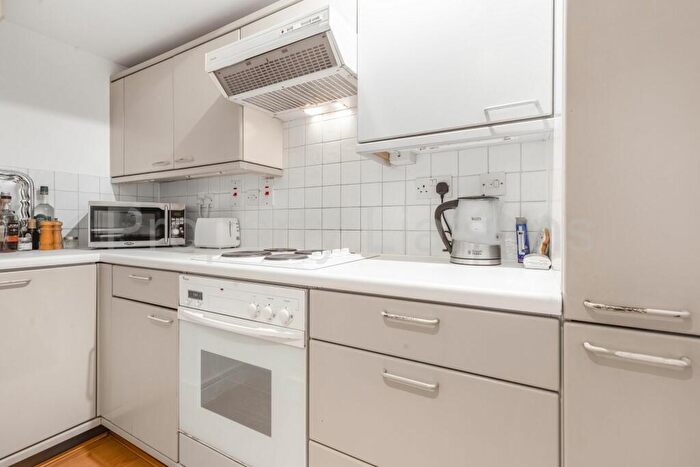 1 Bedroom Apartment For Sale In St Thomas Wharf, Wapping High Street, London, E1W