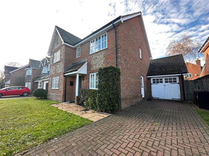 4 Bedroom Detached House To Rent In Curlys Way, Swallowfield, Reading, RG7