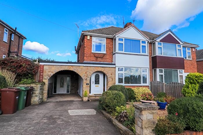 3 Bedroom Semi-Detached House For Sale In Towngate, Ossett, WF5