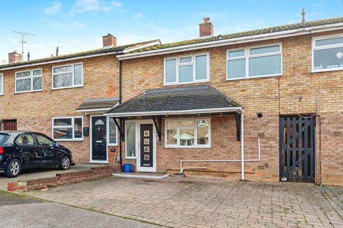 3 Bedroom Terraced House For Sale In Telford Avenue, Stevenage, SG2