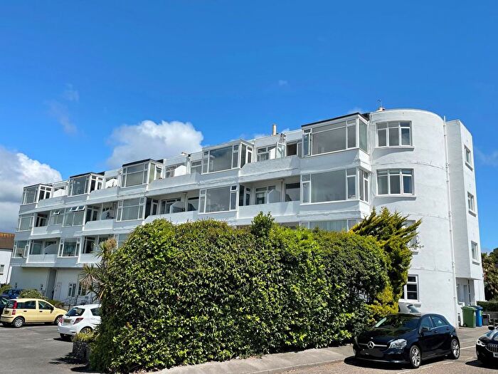 2 Bedroom Flat To Rent In Sandbanks Road, Lilliput, Poole, BH14