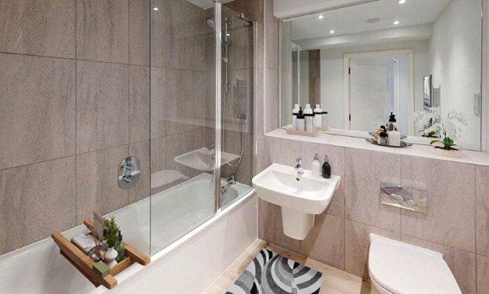 1 Bedroom Flat For Sale In Windmill Street, Manchester, M2