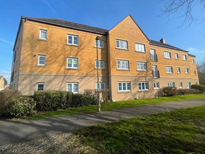 2 Bedroom Flat For Sale In Windrush Quay, Witney, OX28
