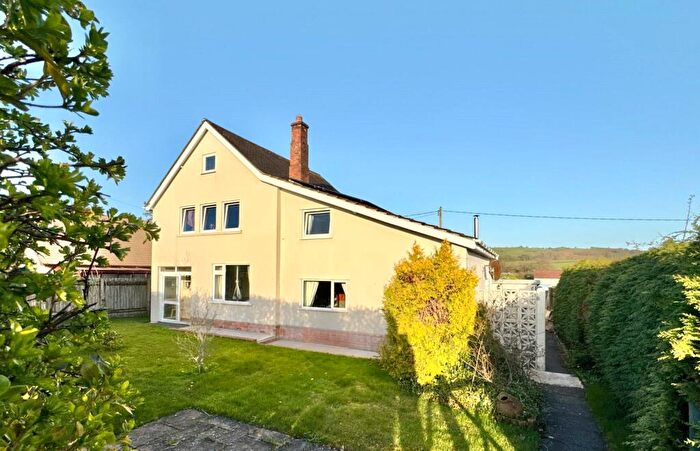 4 Bedroom Detached House For Sale In Howey Road, Llandrindod Wells, Powys, LD1
