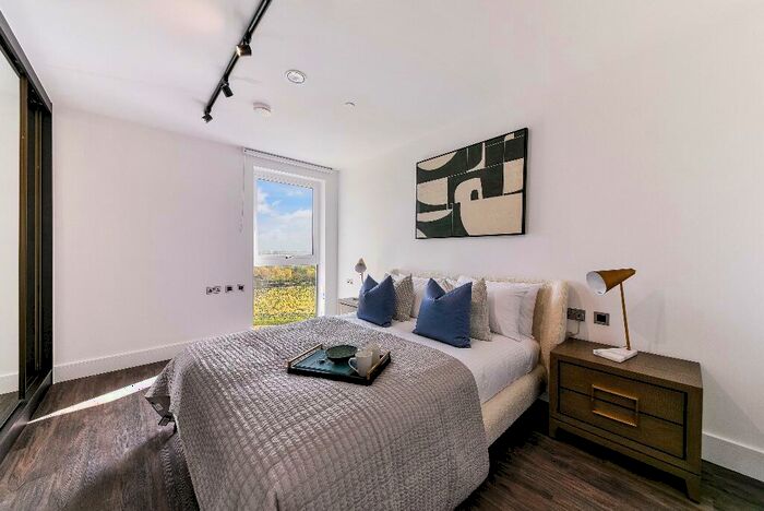 3 Bedroom Apartment To Rent In Scrubs Lane, London, NW10