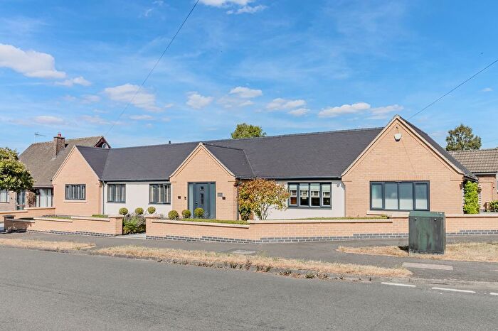 3 Bedroom Detached Bungalow For Sale In Maytree Drive, Kirby Muxloe, LE9