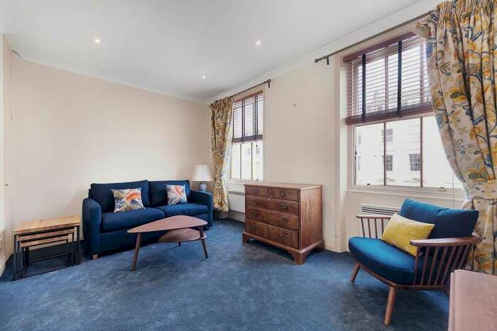 1 Bedroom Flat To Rent In Sutherland Street, Pimlico, SW1V