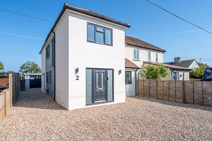 5 Bedroom Semi-Detached House For Sale In Tile Barn Lane, Chichester, Birdham, PO20