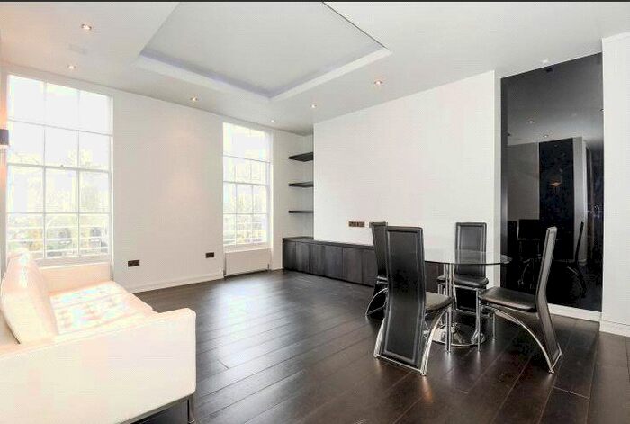2 Bedroom Flat To Rent In Myddelton Square, London, EC1R
