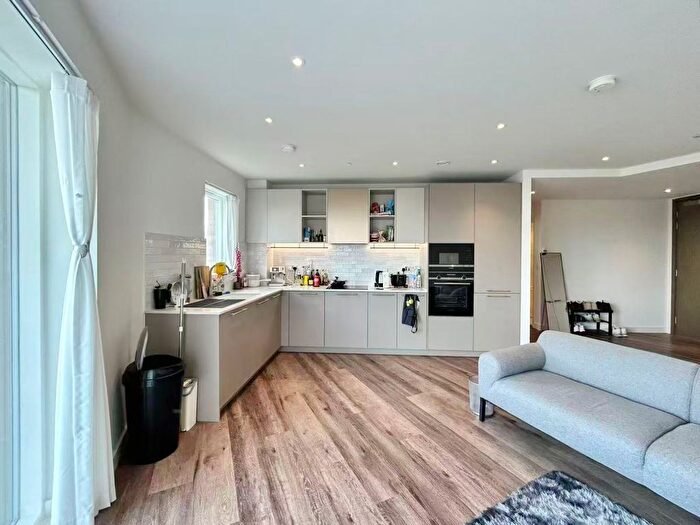 1 Bedroom Flat To Rent In Brook Road, London, N8