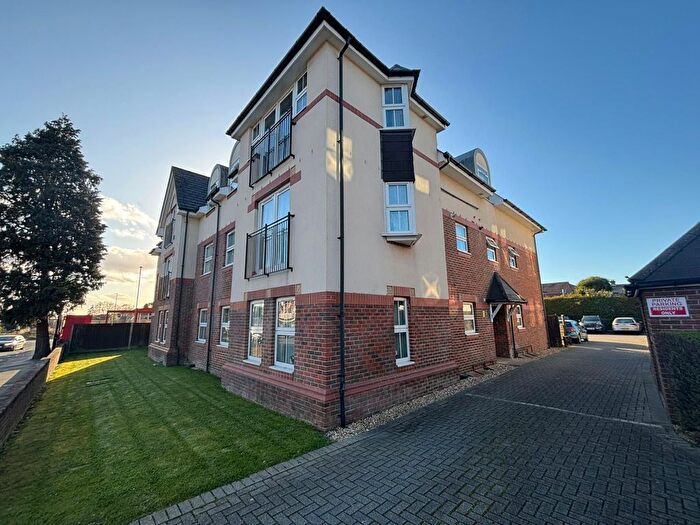 2 Bedroom Flat To Rent In Winchester Road, Southampton, SO16