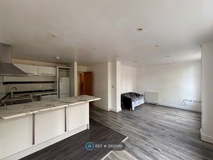 2 Bedroom Flat To Rent In Stafford Road, Wallington, SM6