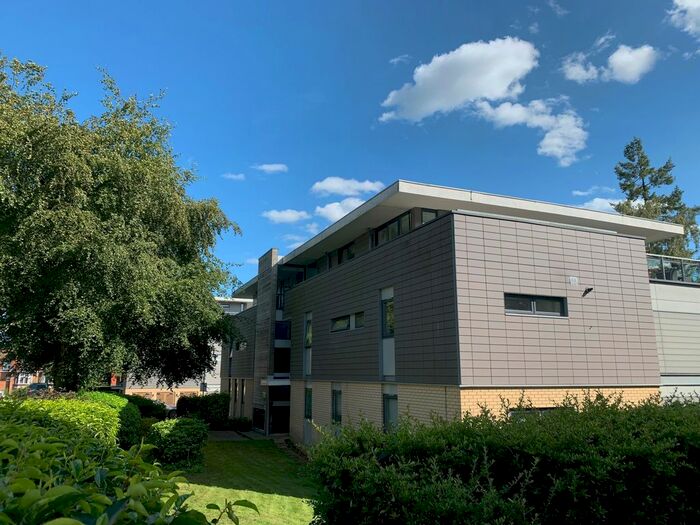 2 Bedroom Flat To Rent In Newsom Place, Manor Road, St Albans, AL1