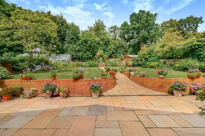 5 Bedroom Detached House For Sale In Meadway, Harpenden, Hertfordshire, AL5