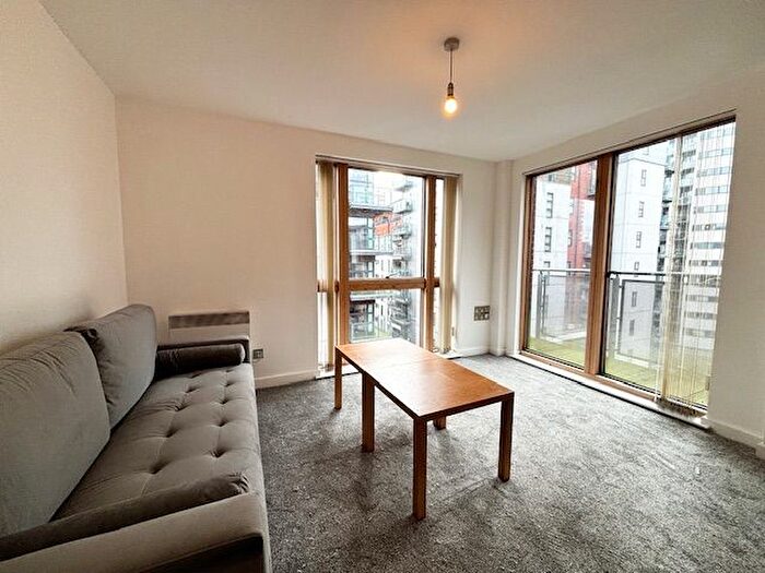 2 Bedroom Flat To Rent In Melia House, Block A, Hornbeam Way, Manchester, M4
