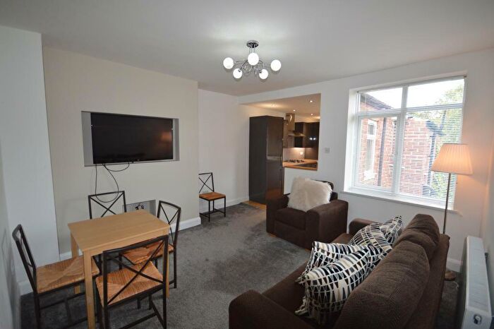 3 Bedroom Flat To Rent In £.pppw - Northumberland Gardens, Jesmond Vale, NE2