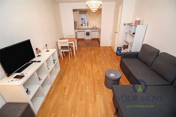 1 Bedroom Flat For Sale In Conduit Road, Bedford, Bedfordshire, MK40