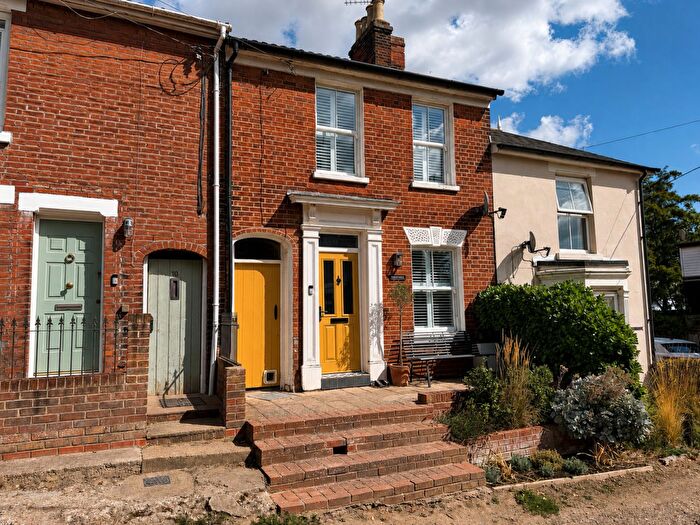 3 Bedroom Terraced House For Sale In Hamilton Road, Wivenhoe, Colchester, CO7